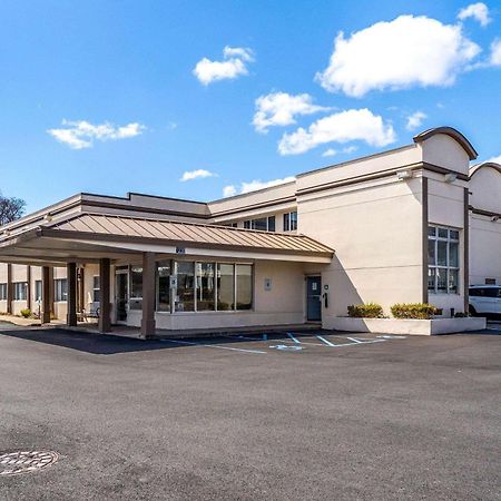 Days Inn By Wyndham Albany Suny Exterior foto