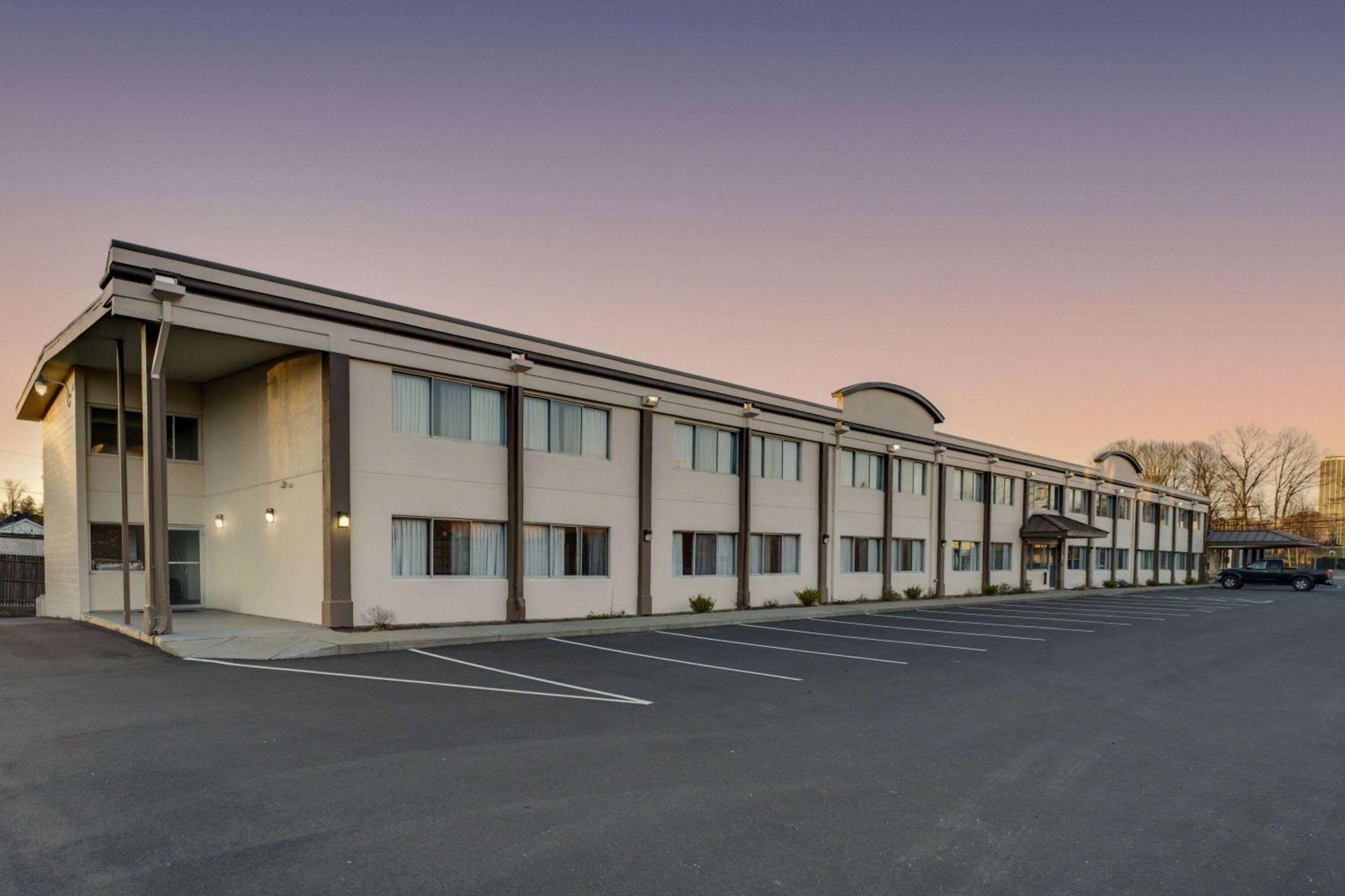 Days Inn By Wyndham Albany Suny Exterior foto